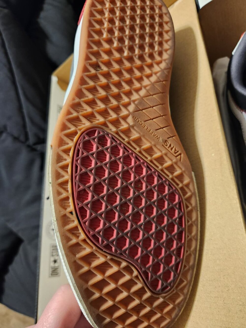 Men's Skate 2 Wayvee Vans Size 10.5 Red & Black - Picture 2 of 4